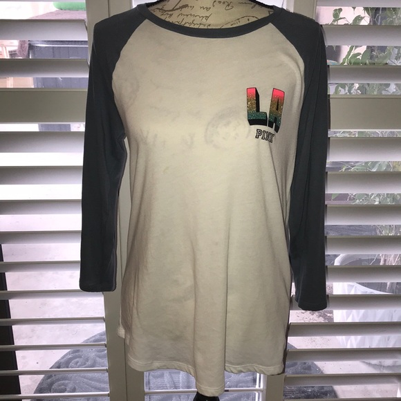 PINK Victoria's Secret Tops - Victoria’s Secret Pink Ragland shirt